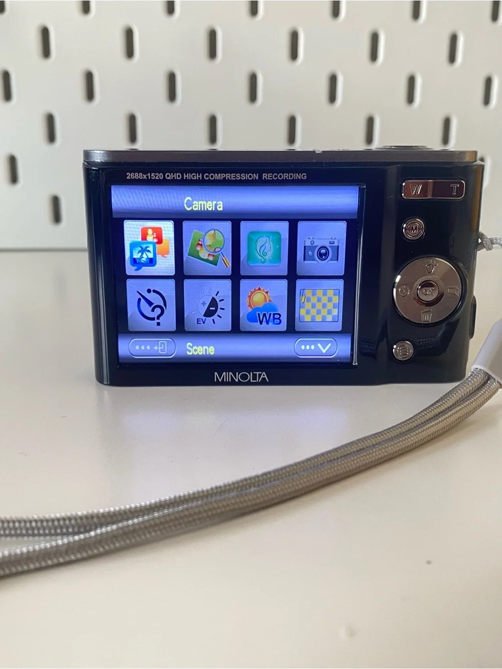 Minolta MND20 44MP Digital Camera
